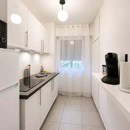 Appartement Lorotel - Frontiere - Aeroport *